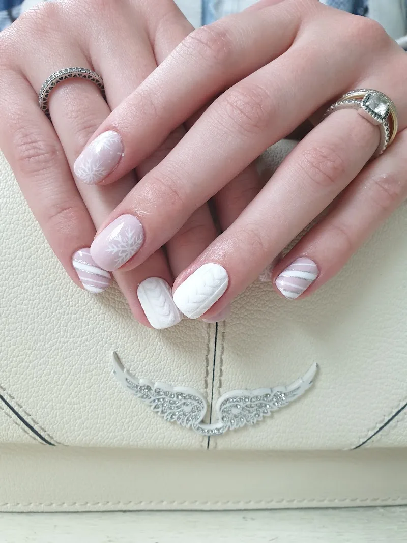 Ros Nails Centro de Uñas - Institut de beauté L’hospitalet De Llobregat - Photo de couverture - OneBooking