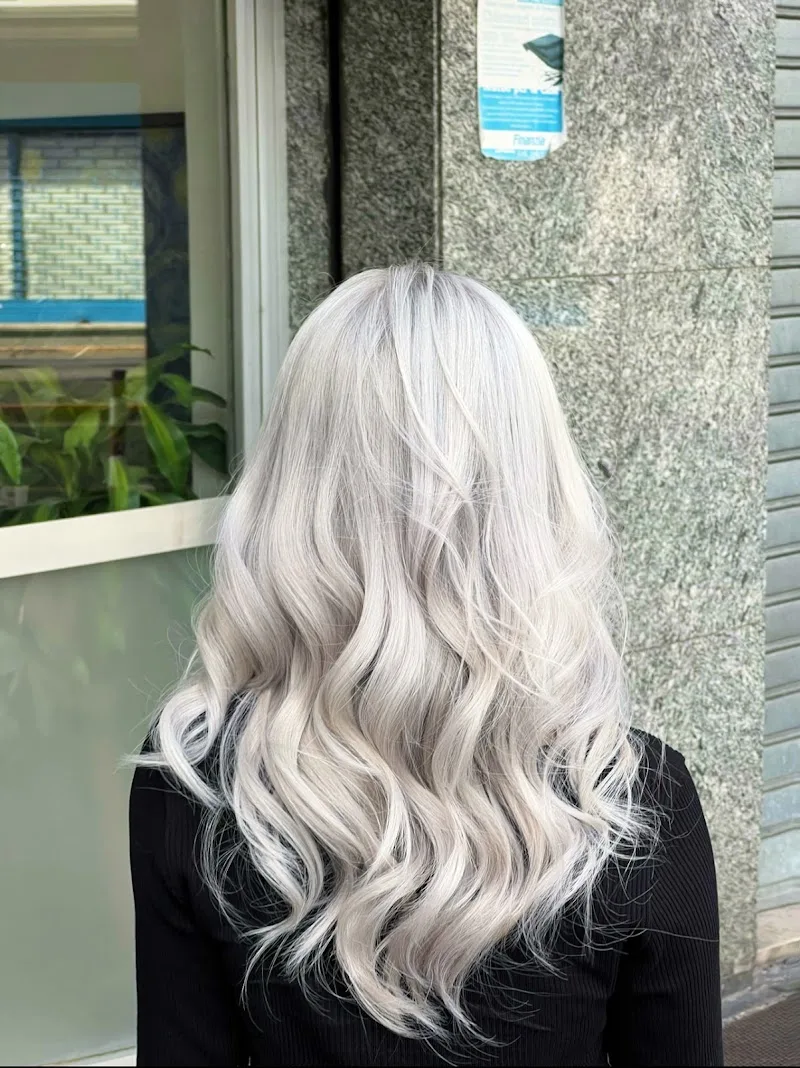 ZOOM Hair Salon - Coiffure Brescia - OneBooking