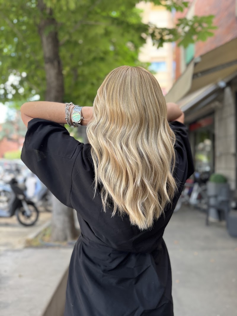 Lino Hair Philosophy - Coiffure Bologna - OneBooking