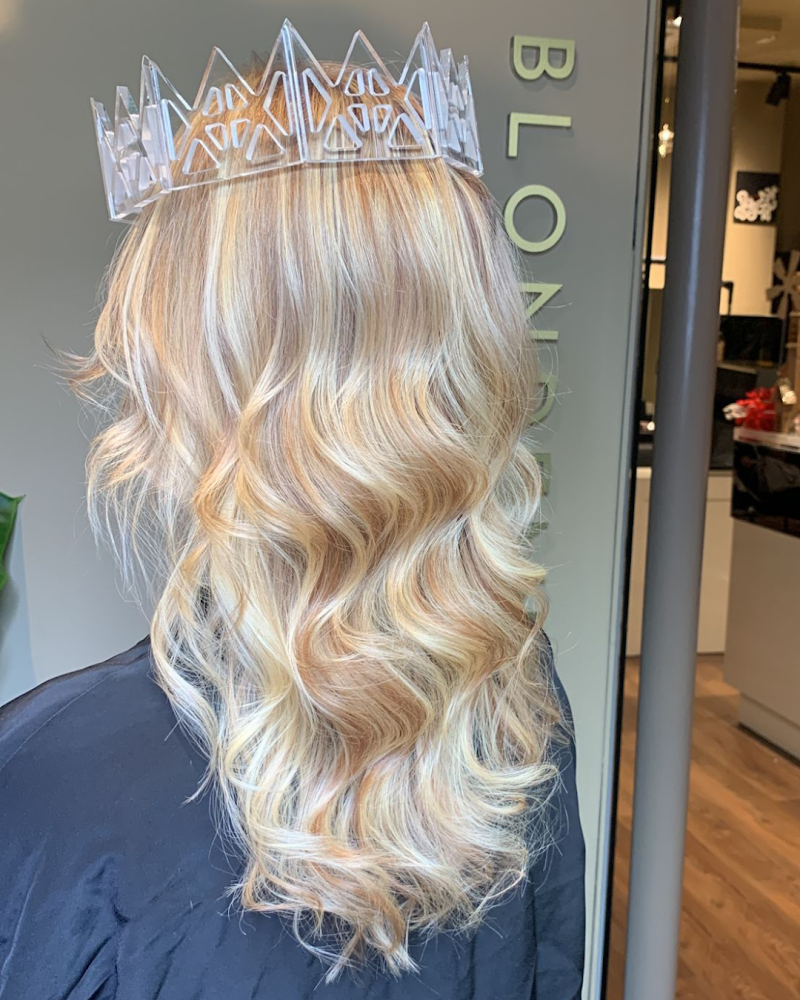 Blondempire - Coiffure Bari - OneBooking