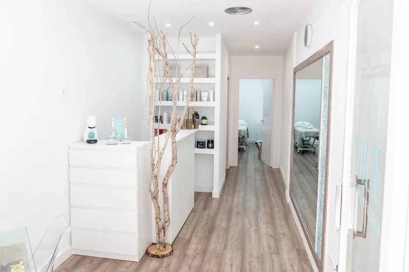 UMILE Centre De Bellesa | Tratamientos Corporales - Institut de beauté Sabadell - Photo de couverture - OneBooking