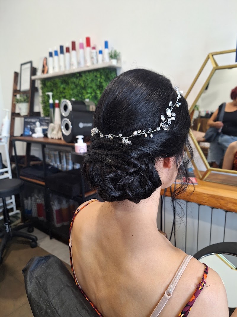 XIOVI peluquería - Coiffure Valladolid - OneBooking