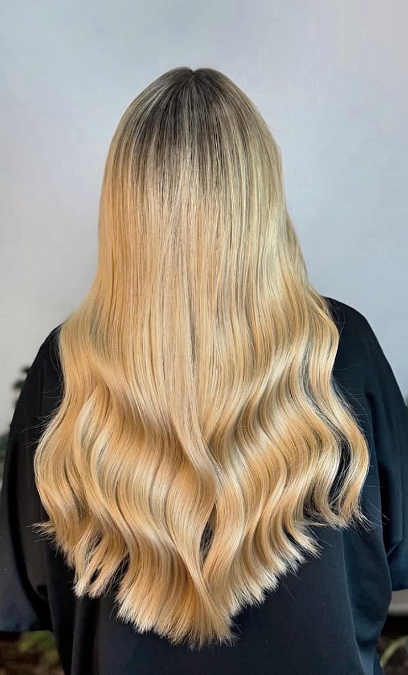 M Hair Studio | Corte, Balayage y Alisados Valencia - Coiffure València - OneBooking