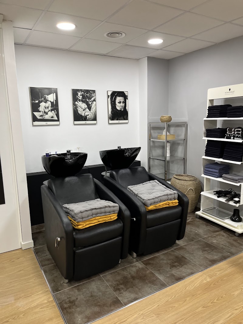 RA Estilistas - Coiffure Alicante - OneBooking