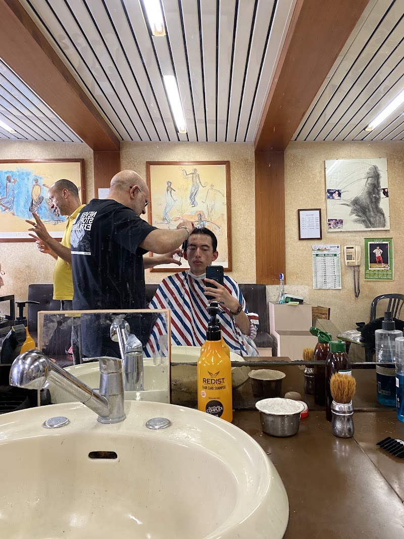 Barber Shop Campo de' Fiori - Coiffure Rome - OneBooking