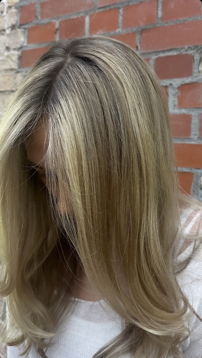 The Session - Hair Studio for Colorists & Stylists - Coiffure Berlin - OneBooking