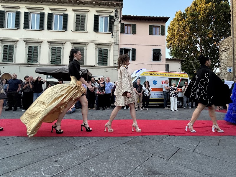 Vanity Hair Salon | Parruchiere Firenze - Coiffure Florence - OneBooking