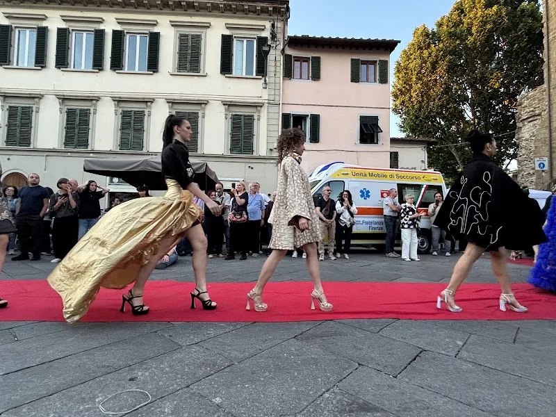 Vanity Hair Salon | Parruchiere Firenze - Coiffure Florence - OneBooking