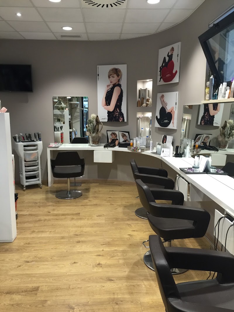 Tagliati X il Successo Melissa - Coiffure Forlì - OneBooking