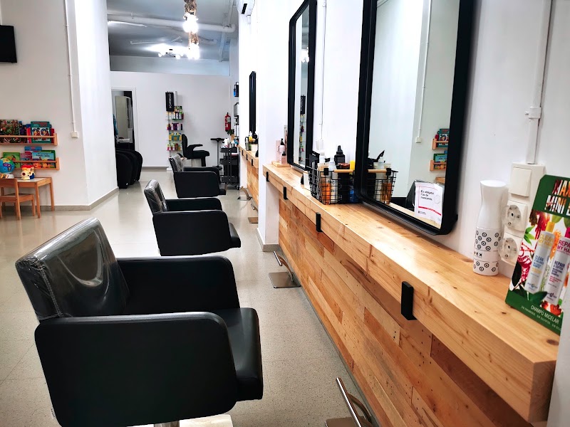 STYLO Peluquería y Estética - Coiffure Badalona - OneBooking