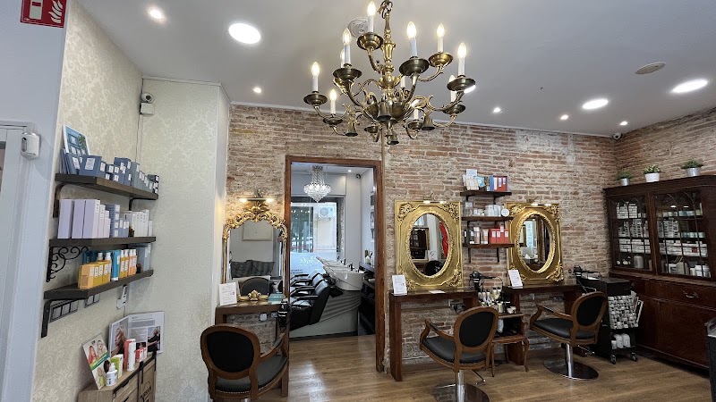 ONDA Hair & Beauty Salon - Peluquería y Centro de Estética - Coiffure Barcelona - OneBooking