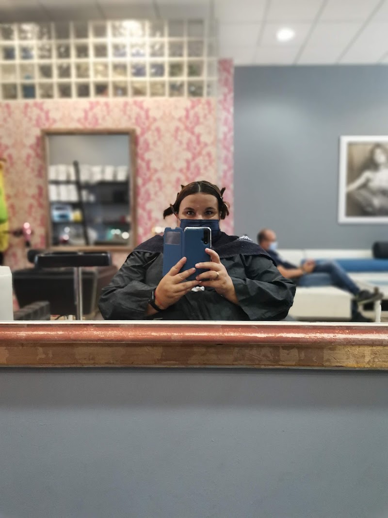 Peluquería Platino - Coiffure Las Palmas De Gran Canaria - OneBooking
