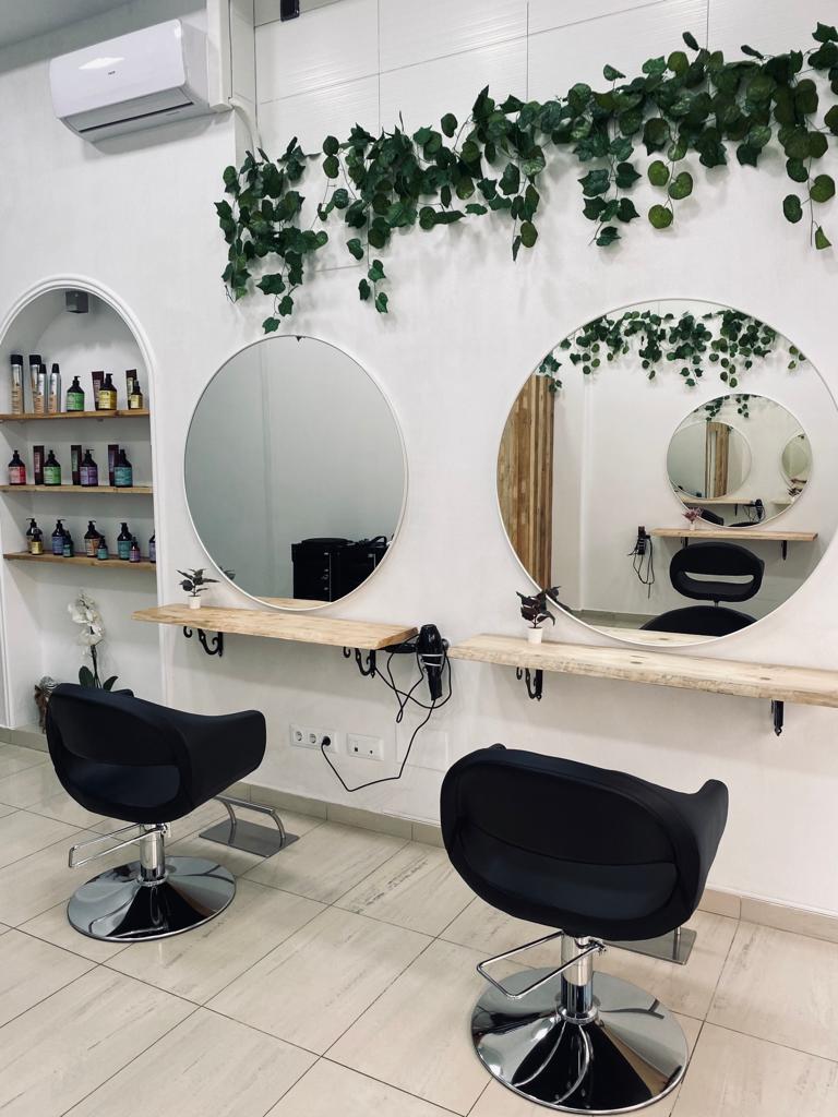 Brillantinabsl - Coiffure Badalona - OneBooking
