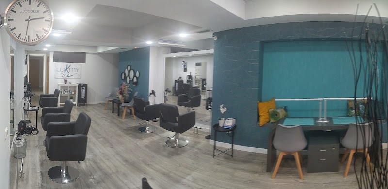 Lukmy - Peluquería y Estética - Coiffure València - OneBooking