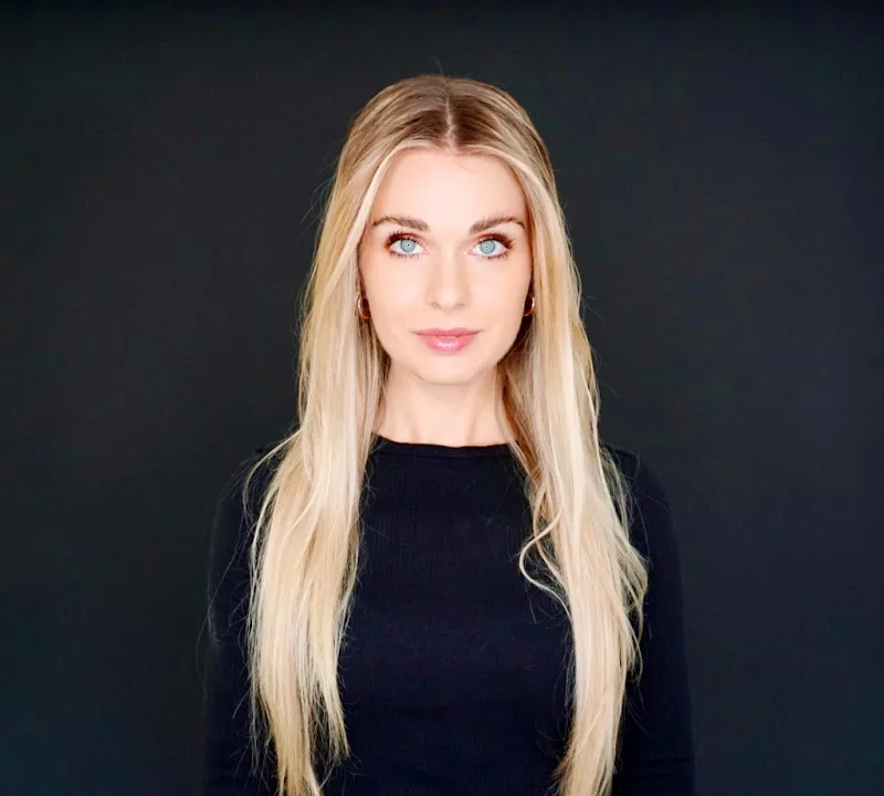 AMO Frankfurt - Der Balayage & Blond Experte - Coiffure Frankfurt Am Main - OneBooking
