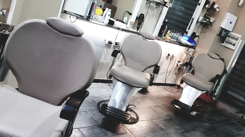Arte & Capelli di Vincenzo Coscione - Coiffure Giugliano In Campania - OneBooking