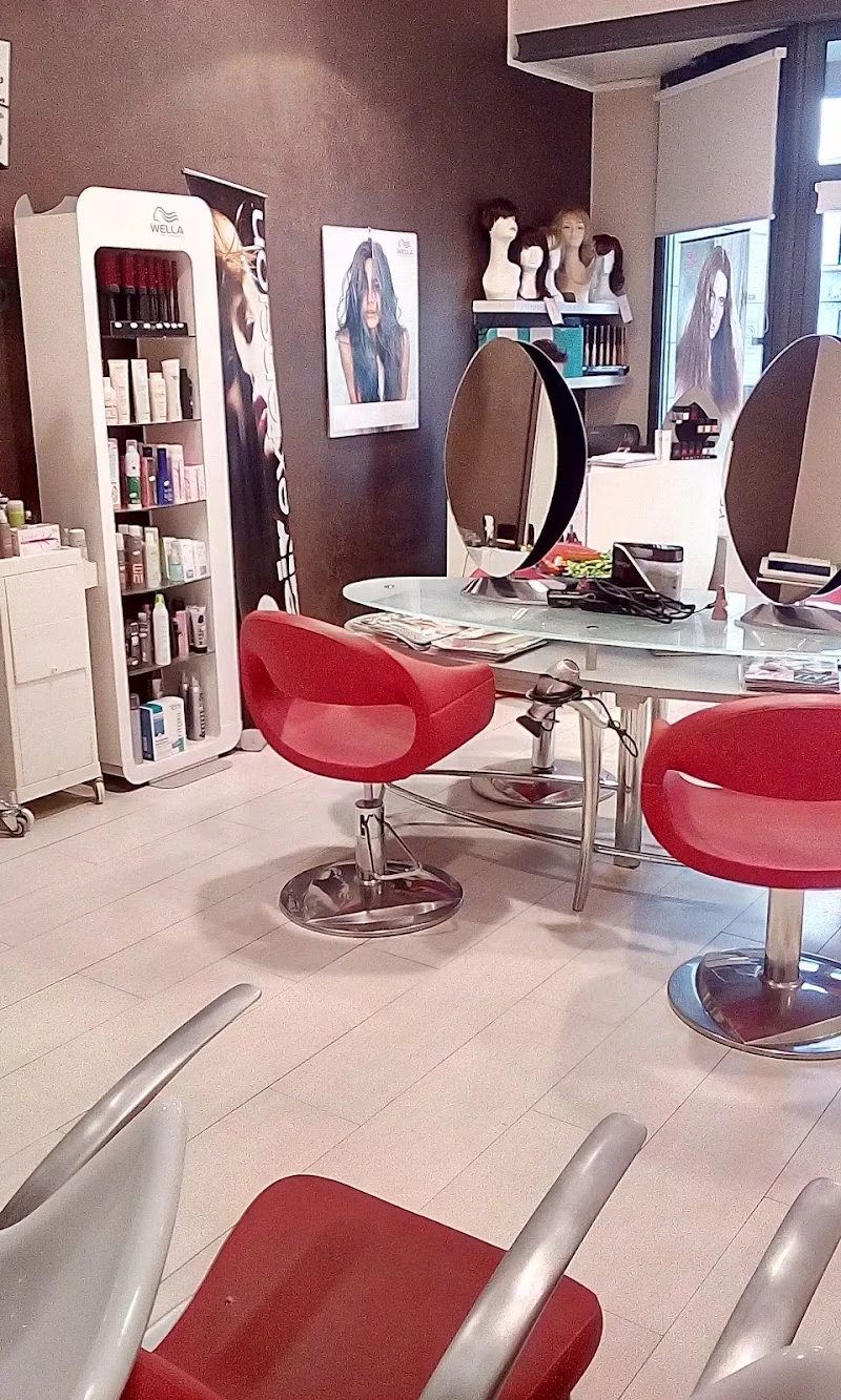 Parrucchieri New Age - Coiffure Ferrara - OneBooking