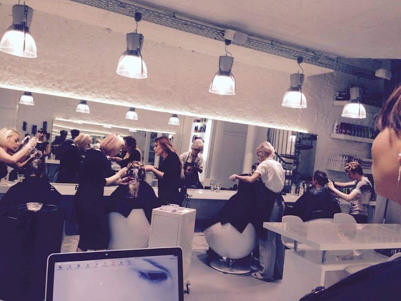 Toni Kalin - Coiffure Antwerp - OneBooking