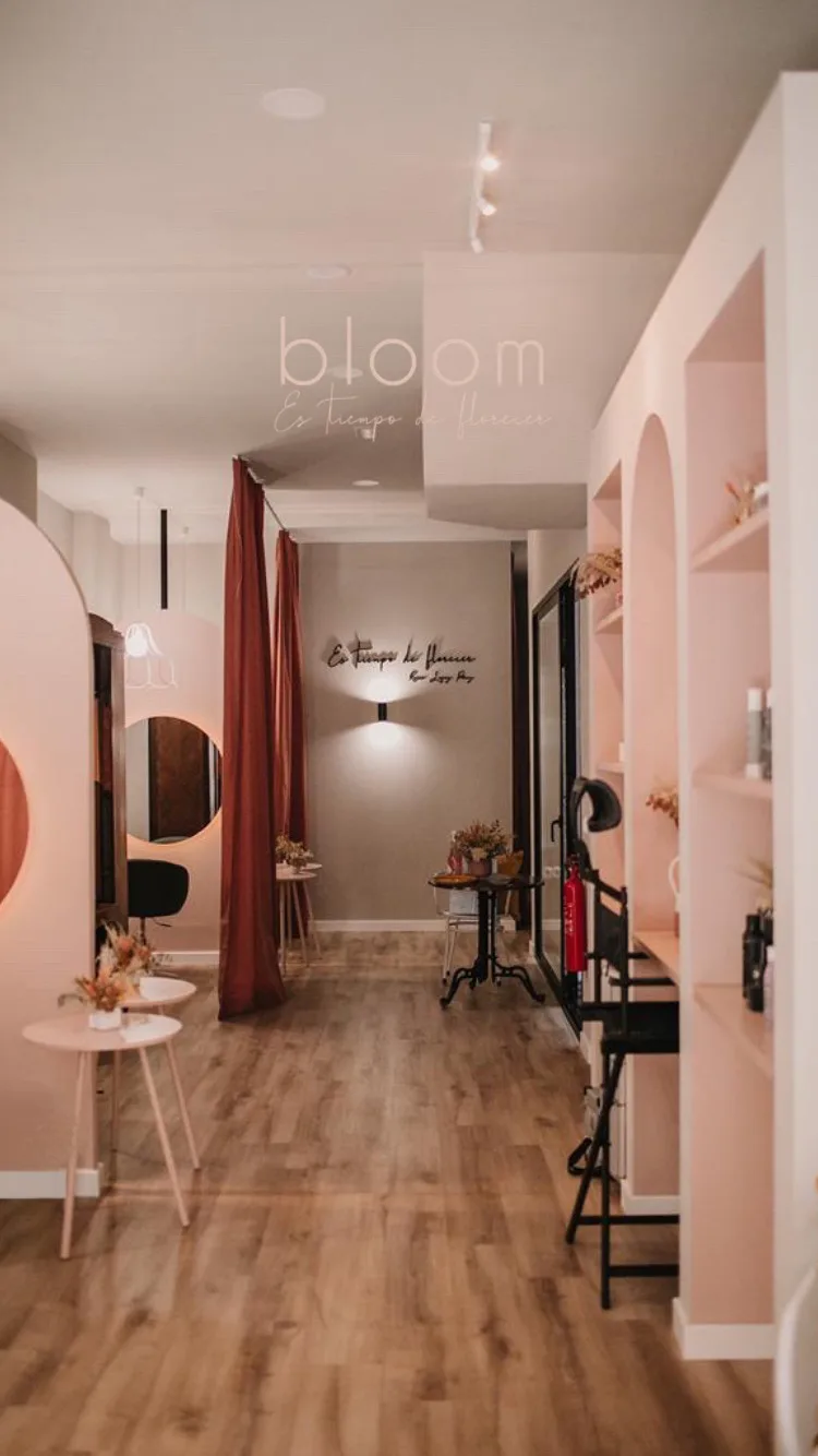 bloom • peluquería & estética - Coiffure Cartagena - OneBooking