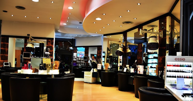 Luxonhair - Coiffure Genoa - OneBooking