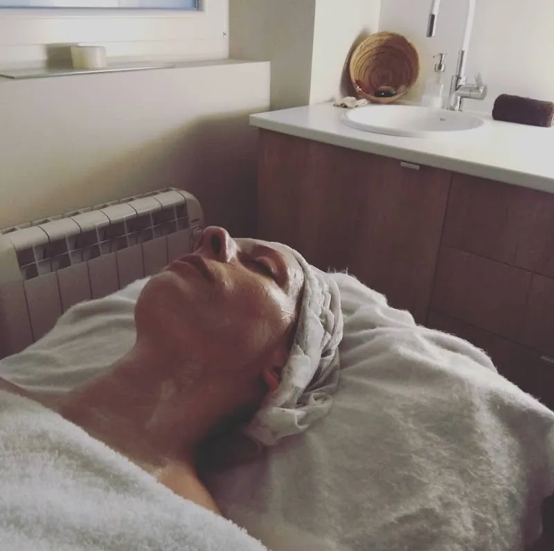 AZULCONB estética y bienestar