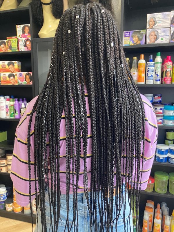 SILOE - Coiffure Afro, Perruques et Onglerie - Coiffure Cannes - SILOE - Coiffure Afro, Perruques et Onglerie - Photo Galerie - OneBooking