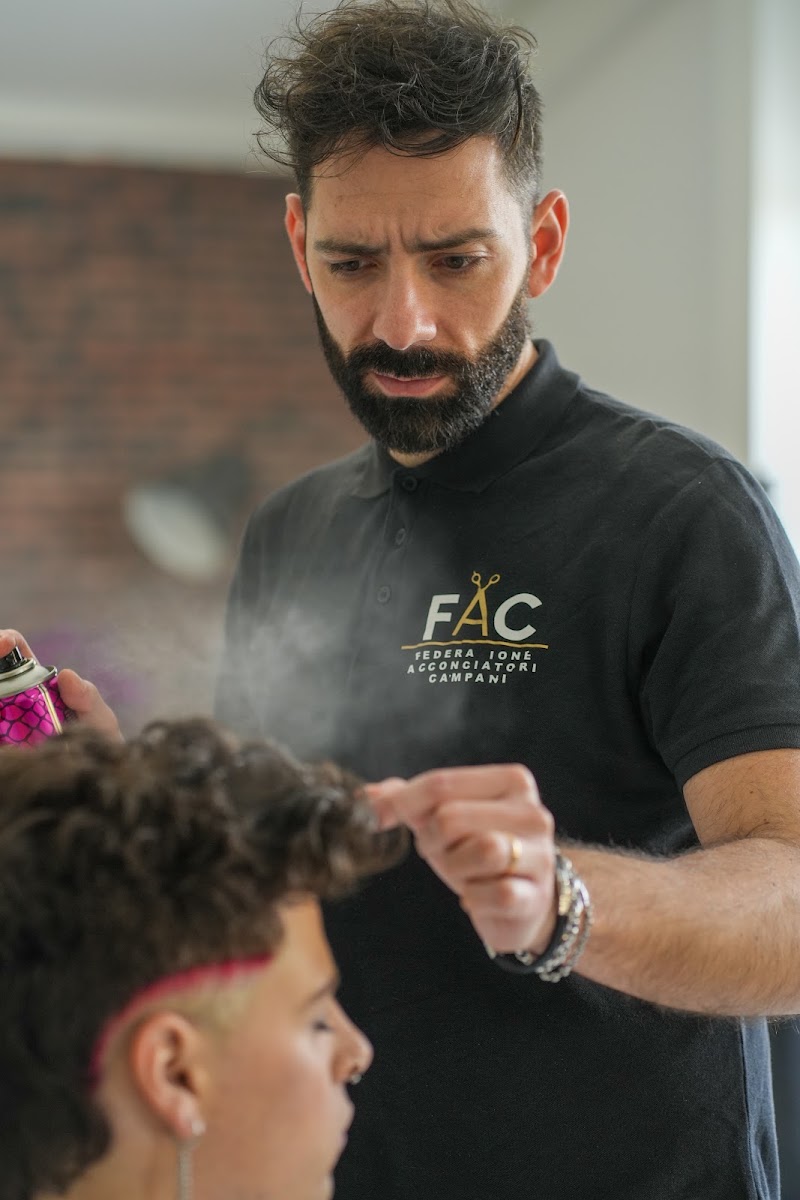 TP Hairstylist Barberia Sartoriale - Coiffure Giugliano In Campania - OneBooking