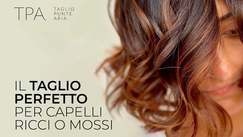 Centro Degradé Joelle Parrucchiere Immagine Donna - Coiffure Bari - OneBooking