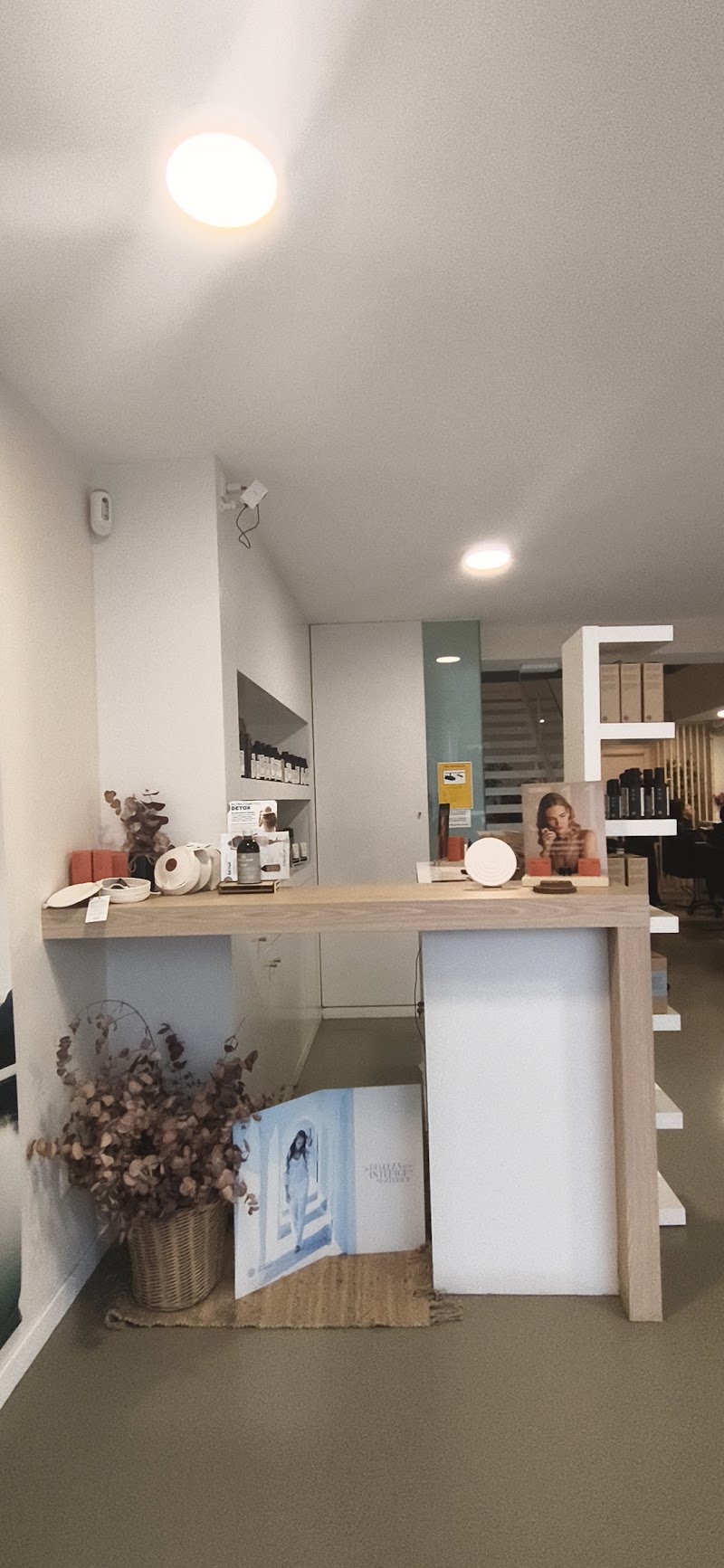 Color's Peluquería Saludable - Peluquería en Coruña - Coiffure A Coruña - OneBooking