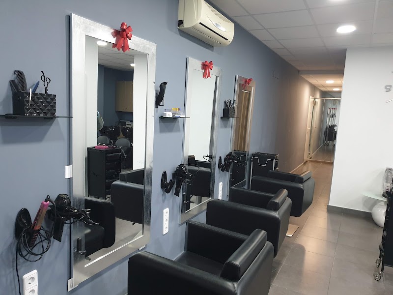 Peluqueria Lales - Coiffure Cartagena - OneBooking