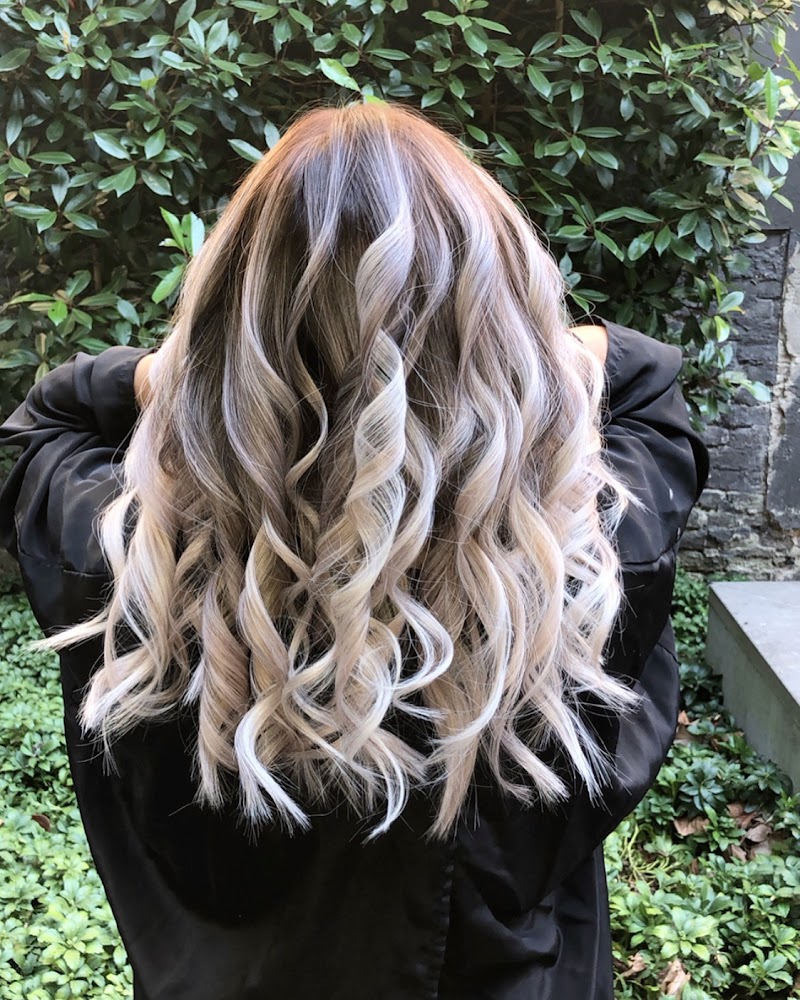 PINK ME UP CHARLEROI - Coiffure Charleroi - OneBooking