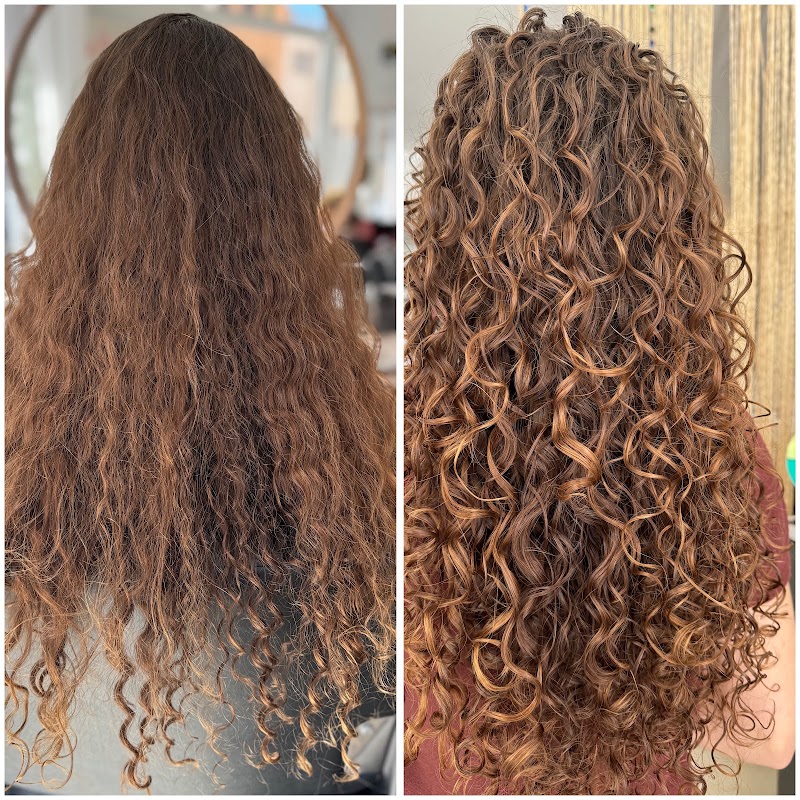 Alma Cenarro Salón de Peluquería - Coiffure Palma De Mallorca - OneBooking