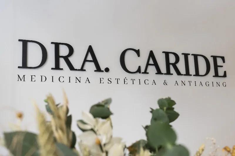 Dra. Caride - Esthétique Alicante - Photo de couverture - OneBooking