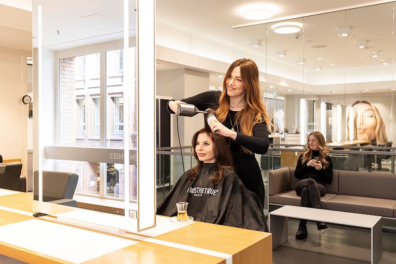 SevenSenses La Biosthétique - Coiffure Hamburg - OneBooking