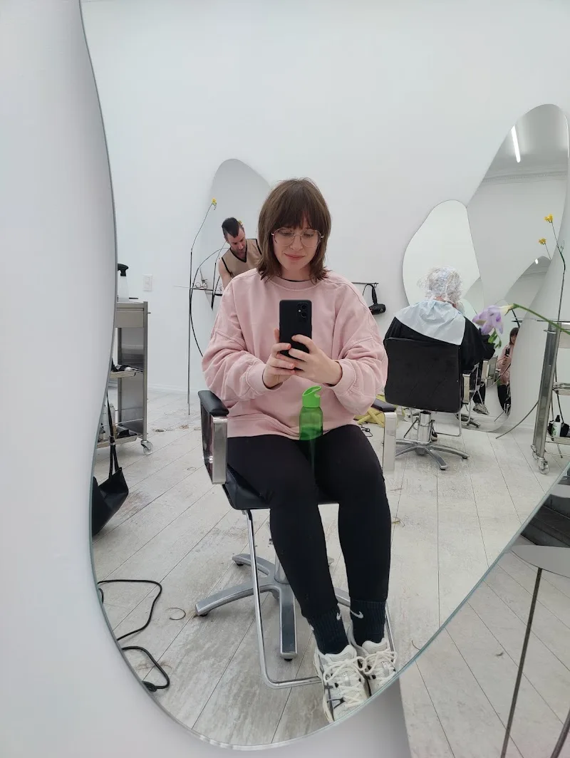 Salon Vega