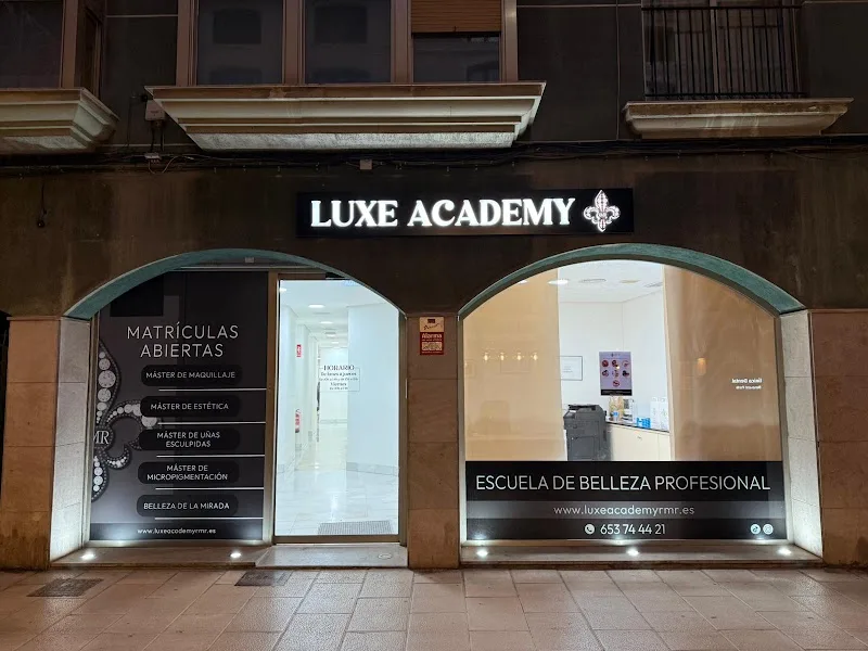 Luxe Academy RMR - Institut de beauté Castellón De La Plana - OneBooking