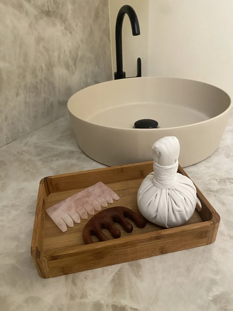 Isiaom HeadSpa Paris