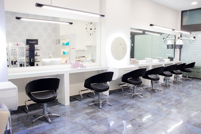 Marian Dura peluquería en Valencia - Coiffure València - OneBooking