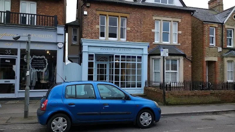 Pankhurst & Deane - Coiffure Oxford - OneBooking