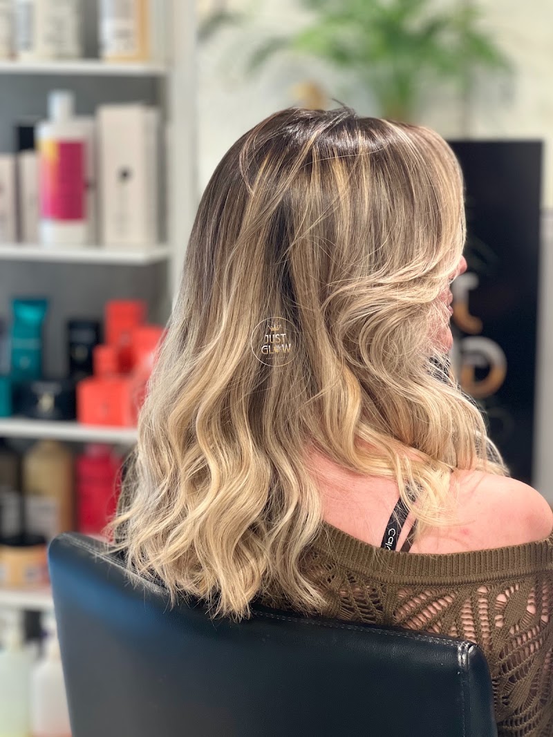 Just Glow Beauty Center - Coiffure Brussels - OneBooking