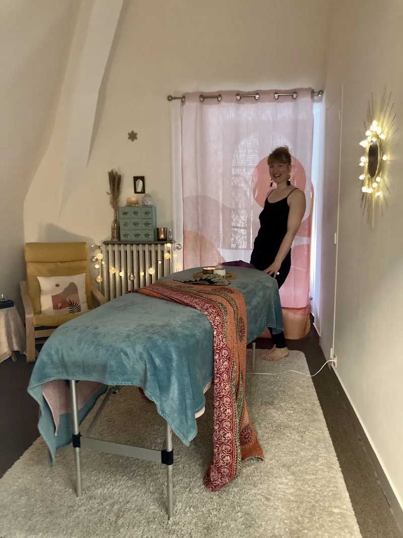 Coton Massages Rennes - Kobido- Drainage lymphatique-Pierres chaudes - Abhyanga - Shirotchampi - Massage Femmes enceintes