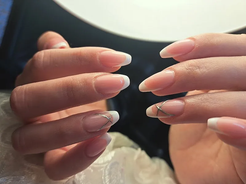 SR nails Dendermonde - Institut de beauté Dendermonde - OneBooking