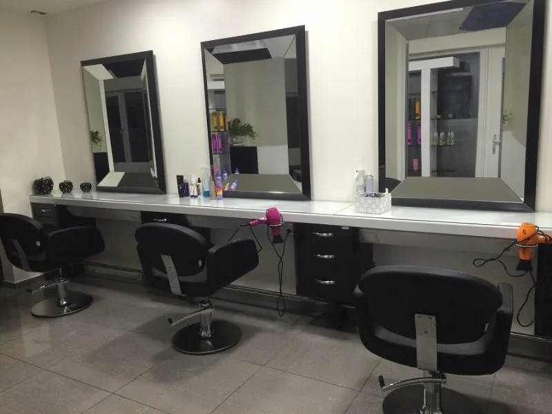 M-Style Beauty Lounge | Kapsalon | Permanente Laserontharing - Coiffure Genk - OneBooking