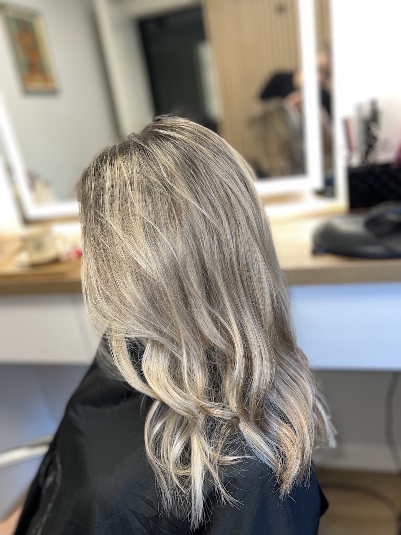 Glam_ haar - Coiffure Bruges - OneBooking