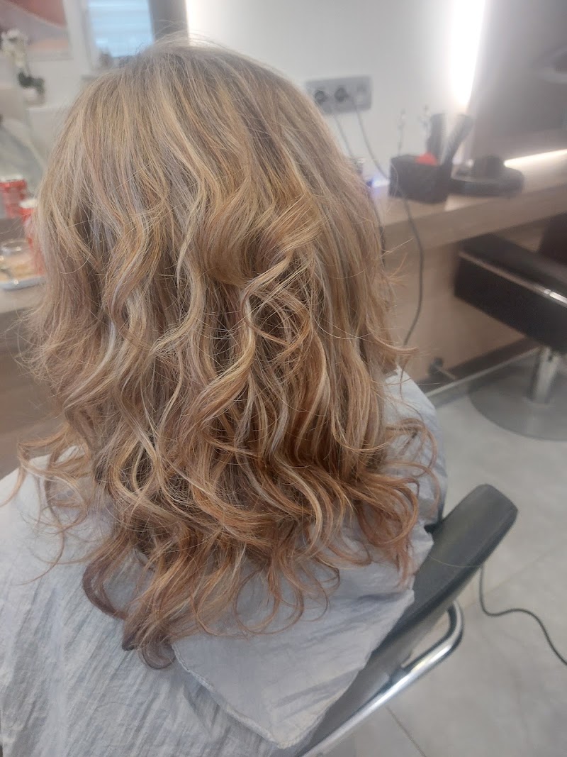 Lg coiffure - Coiffure Charleroi - OneBooking