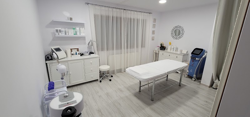 VAN TIJERAS - Coiffure Timișoara - Photo de couverture - OneBooking