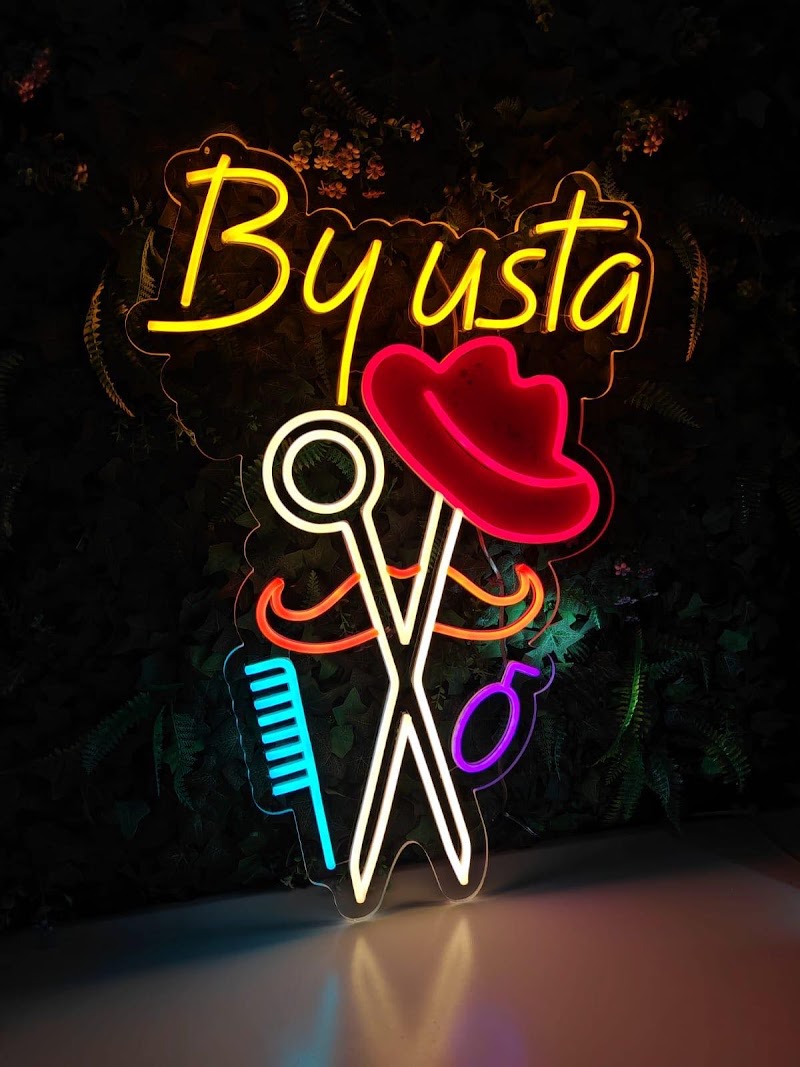 Knippen En More by Usta - Coiffure Genk - OneBooking