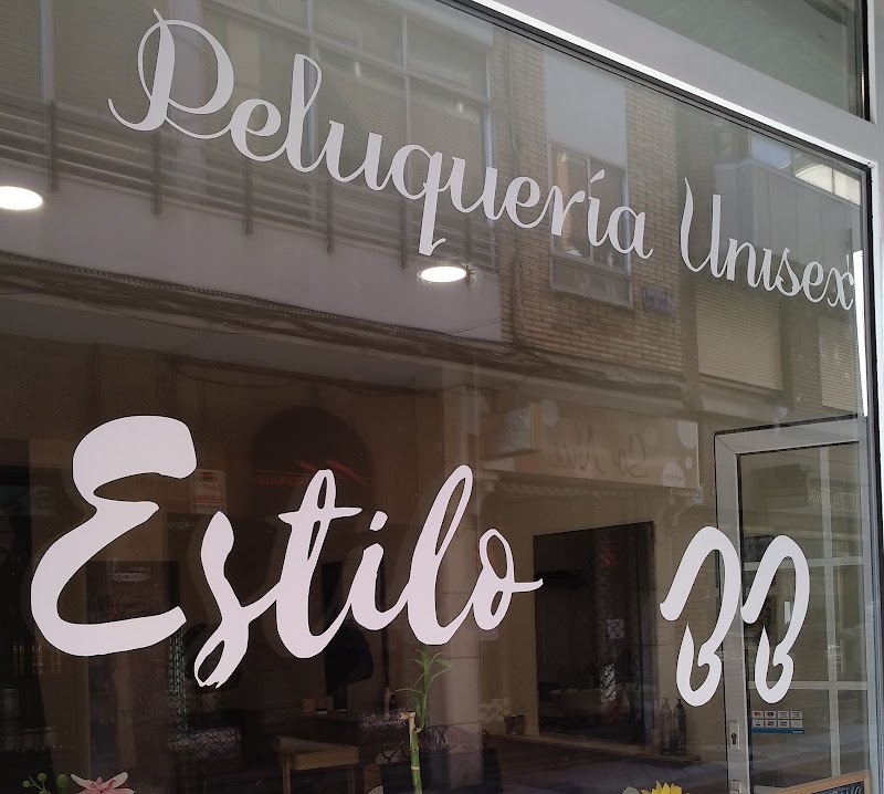 Peluquería Estilo 33 - Coiffure Valladolid - OneBooking