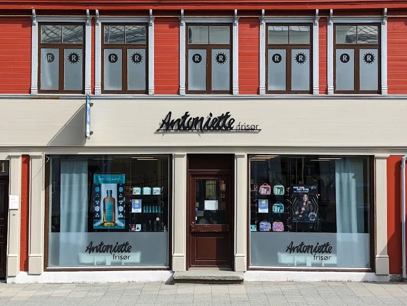 Antoniette hairdresser