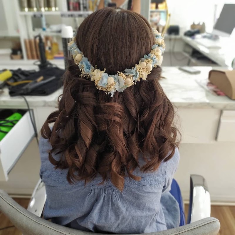 Peluquería y Estética. Chus y Vero. Especializadas en tratamientos - Coiffure Cartagena - OneBooking